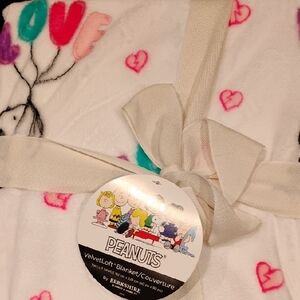 Berkshire Peanuts VelvetLoft Blanket - White with Pink and Teal Accents